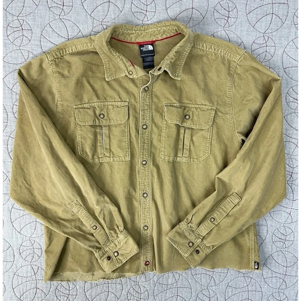 The North Face Pearl Snap Khaki Corduroy Long Sleeve / Men's XL CROPPED